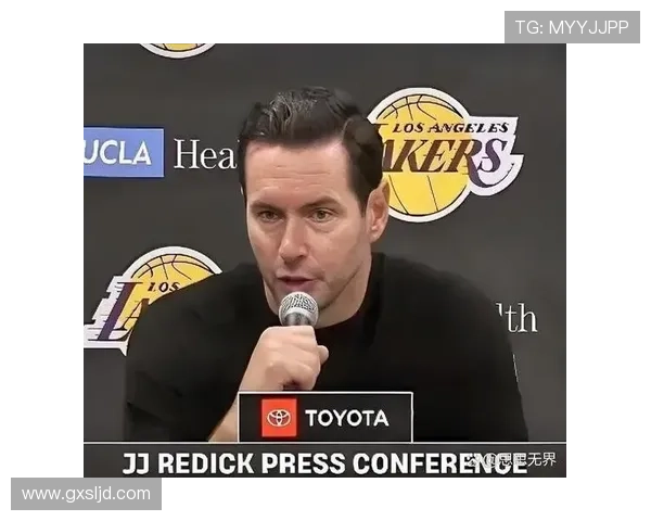 雷迪克谈东契奇归队时间尚未确定因孩子出生暂时离队影响球队安排