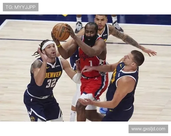 金州勇士对决夕阳红快船哈登提前进入季后赛状态展现强大实力